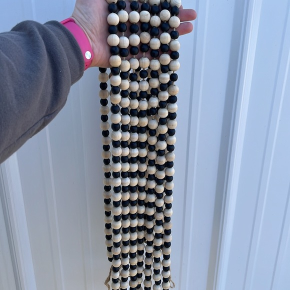 NWT! 7 pc of Beaded Garled (49” each) - Picture 5 of 6